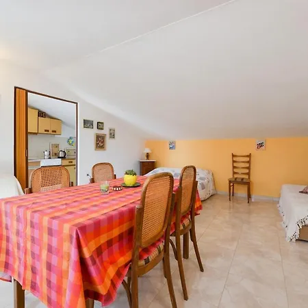 Cozy Centre Pag Apartamento Pag Town